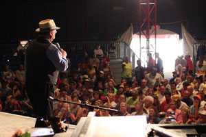 Warren Nelson onstage at the Minnesota State Fair - 2008